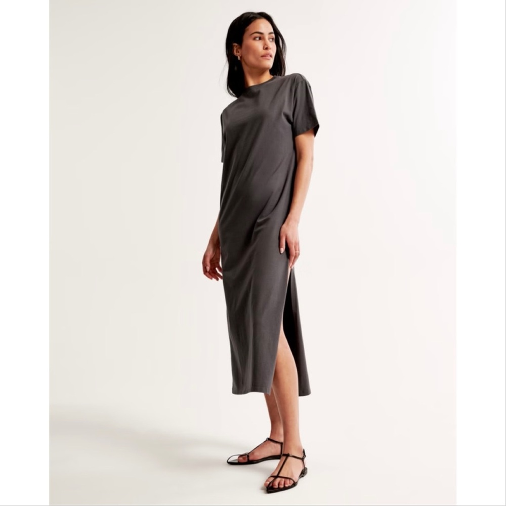 Abercrombie & Fitch T-Shirt Maxi Dress in Dark Gray